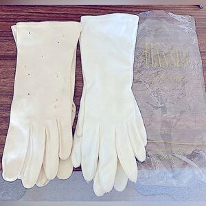 2 Pairs Vintage Women’s Small Size Gloves